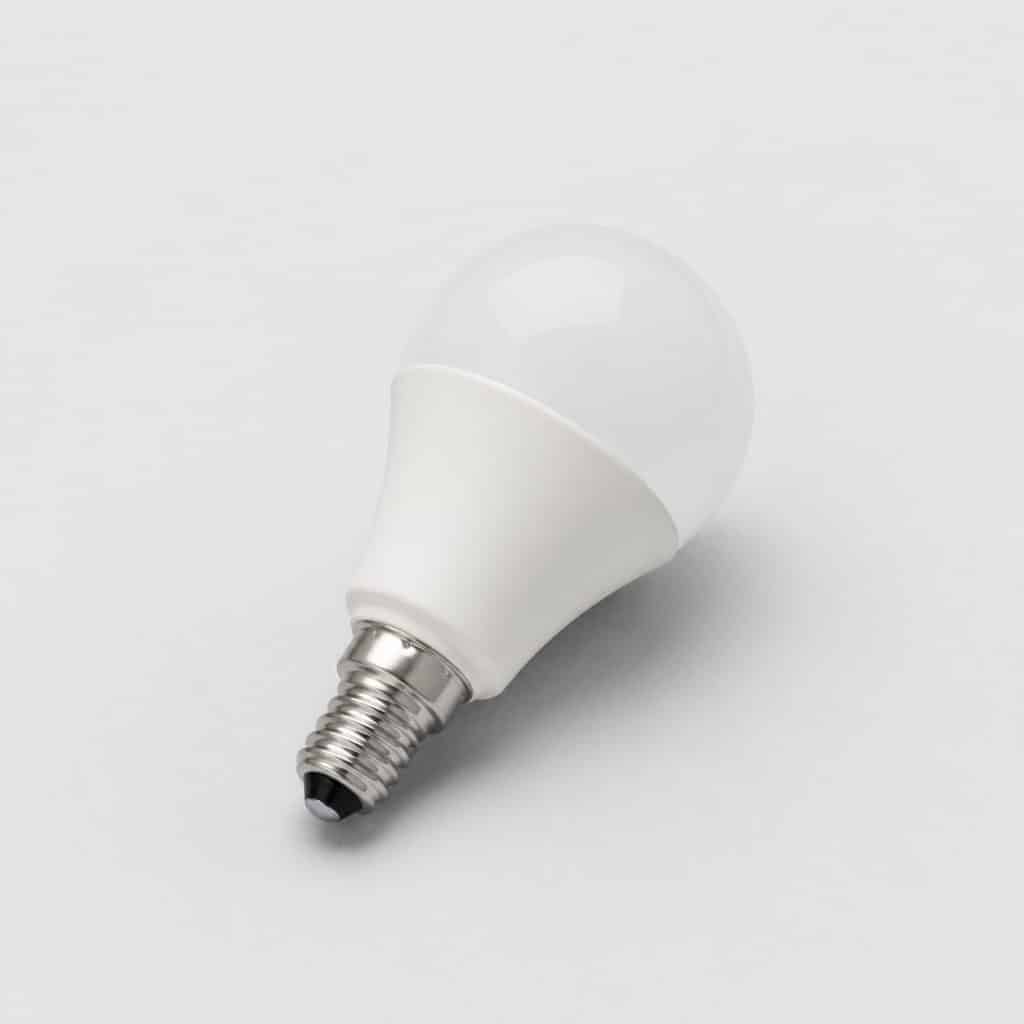 Ampoule LED pour hotte sur fond neutre